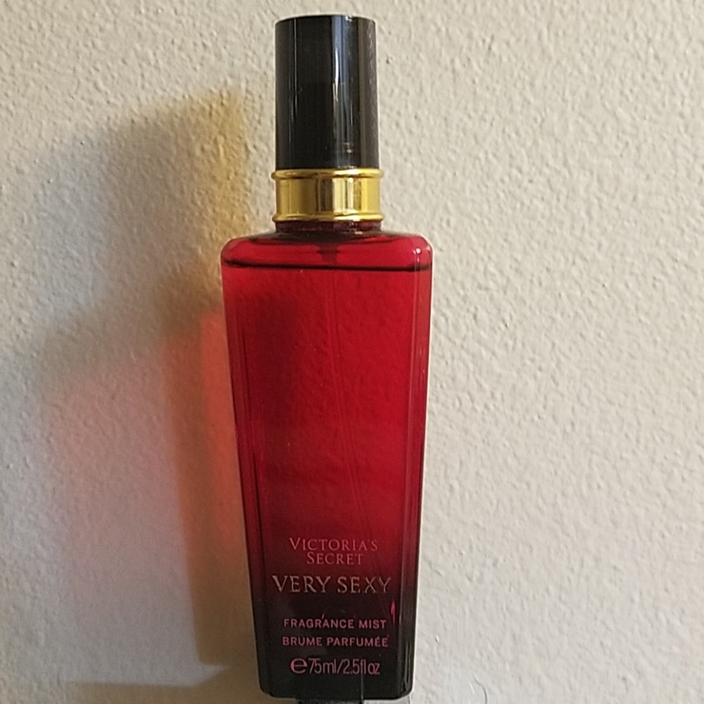 Victoria's Secret Very Sexy fragrance mist